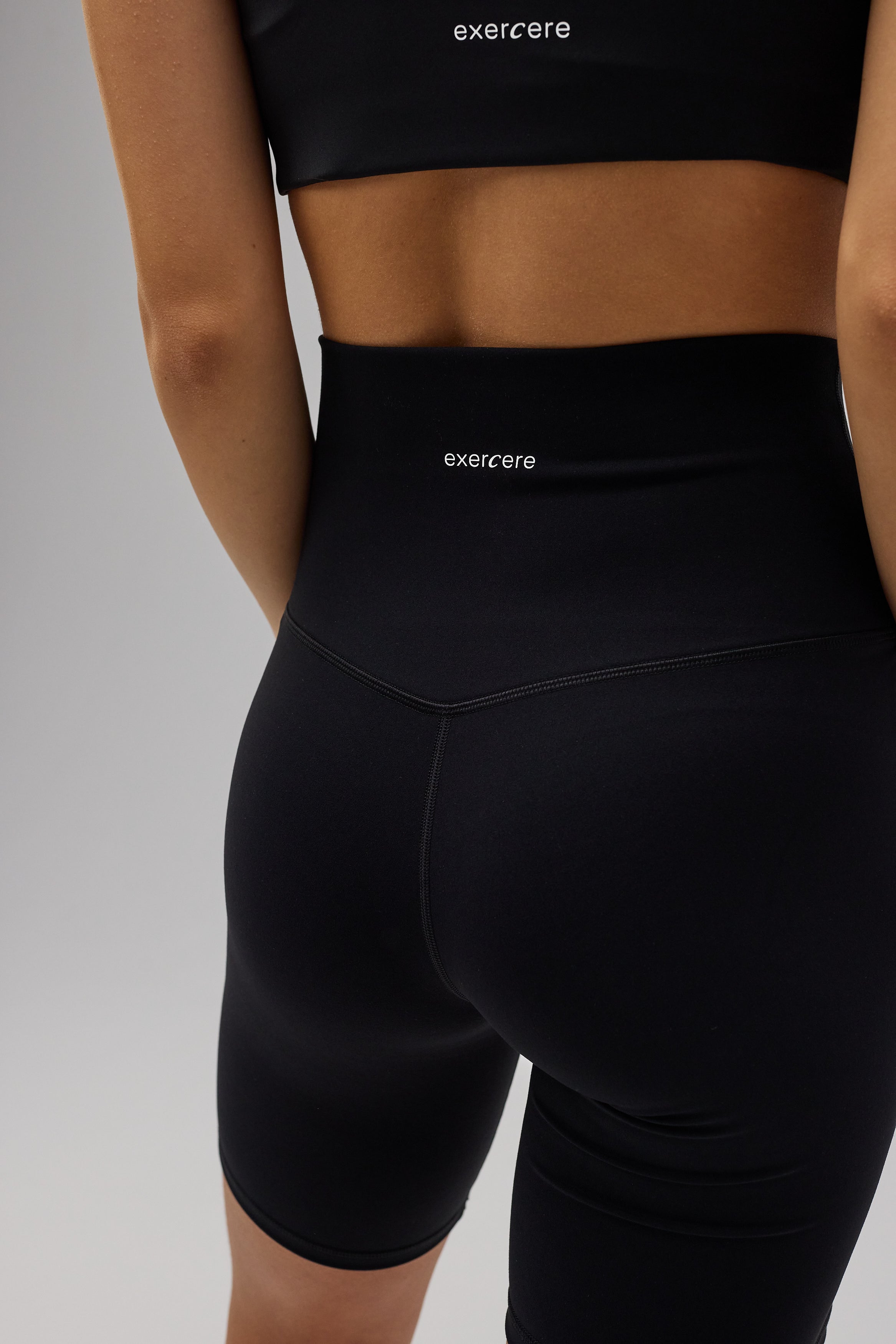 Fleek Biker Shorts - Black